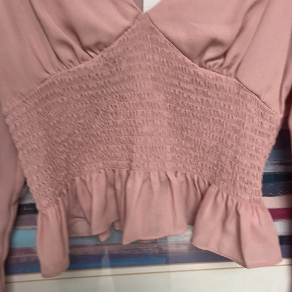 WAYF Blush Pink Smocked Blouse -M (not bright pink like stock photo-spot on bk) - Picture 3 of 5